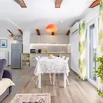 Mario Apartman