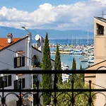 Apartment Mario Malinska