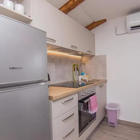 Apartment Mario